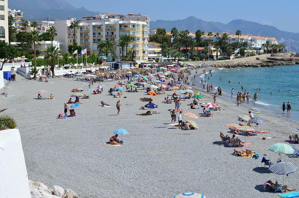Apartamento En Nerja Esterno foto