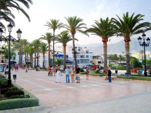 Apartamento En Nerja Esterno foto