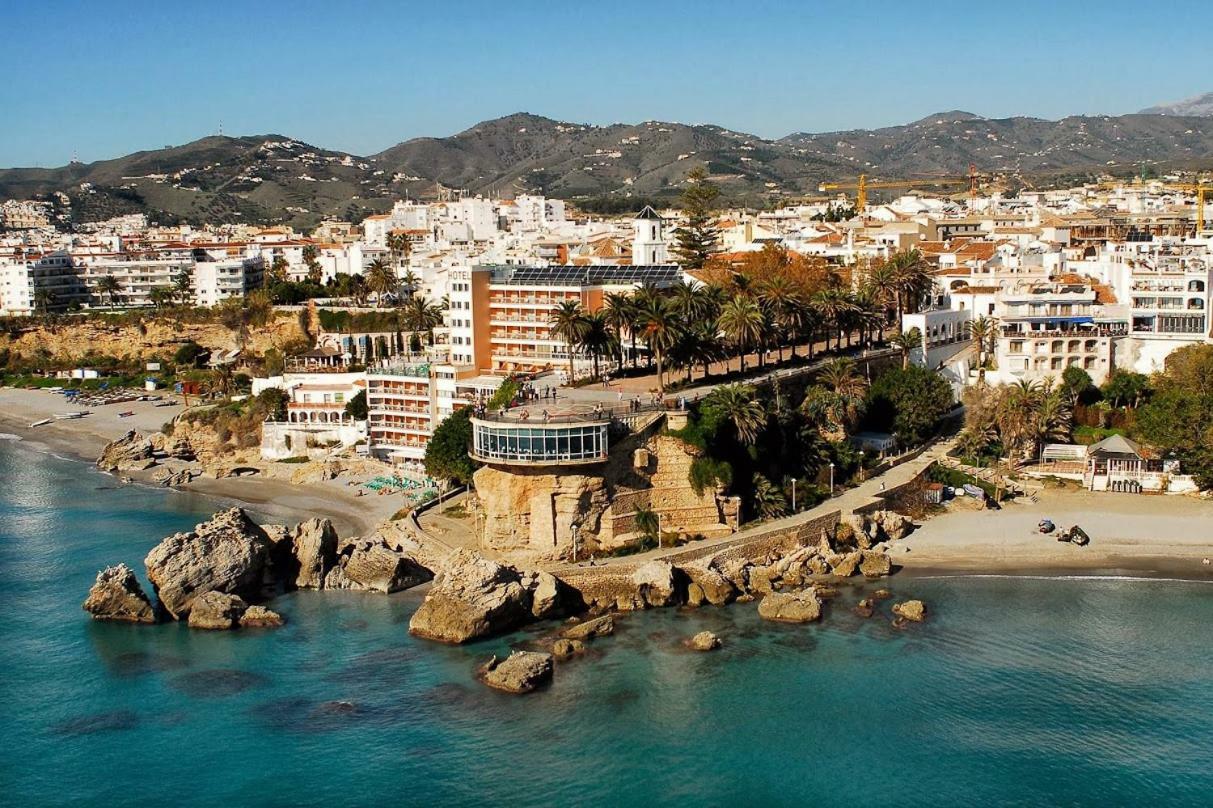Apartamento En Nerja Esterno foto